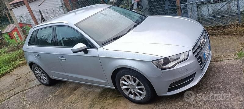 Usata Audi A3 Ambiente 125 CV (91 kW) 2015 Grigio Berlina