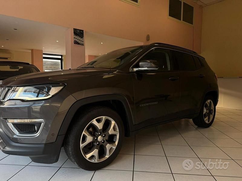 Usata Jeep Compass Limited 120 CV (88 kW) 2019 Grigio SUV
