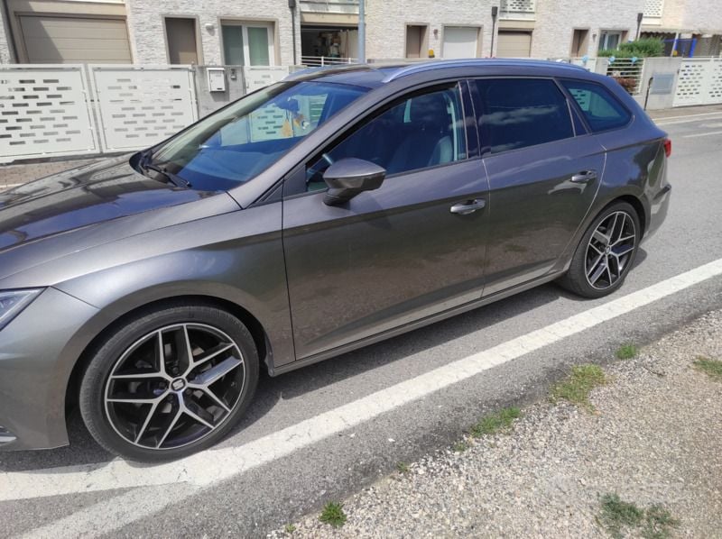 Usata 2017 Seat Leon FR | 14.200 € (Buon prezzo) - Immagine 1/4