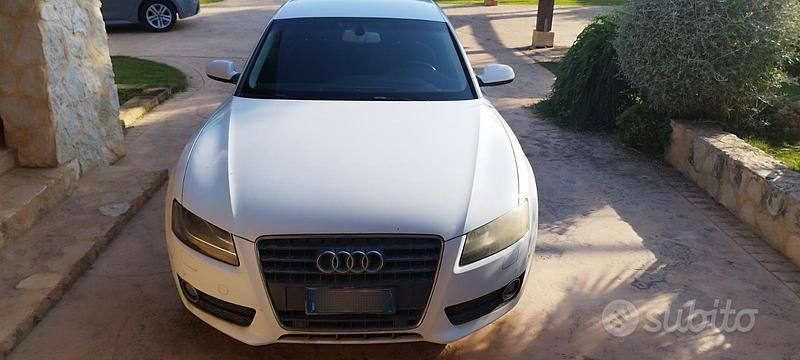 Usata Audi A5 170 CV (125 kW) 2010 Bianco Coupé