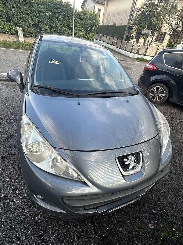 Occasion Peugeot 207 Filou 88 ch (64 kW) 2009 Berline