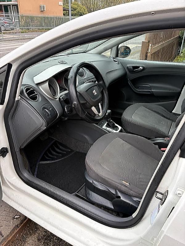 Usata Seat Ibiza Reference 179 CV (131 kW) 2011 Bianco Berlina