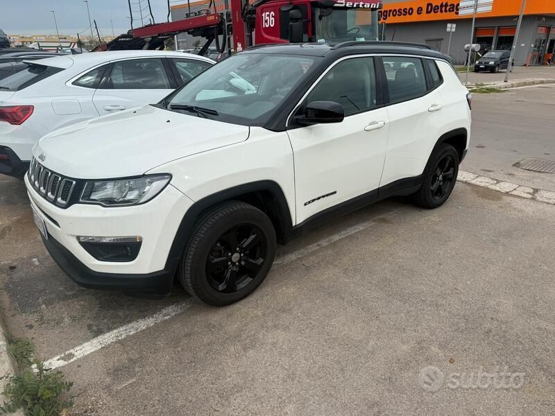 Usata 2018 Jeep Compass SUV | 13.999 € (Buon prezzo) - Immagine 1/4