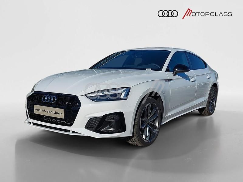 Bianco Nuova 2025 Audi A5 S-Line Berlina | 49.900 € (Super prezzo) - Immagine 1/4