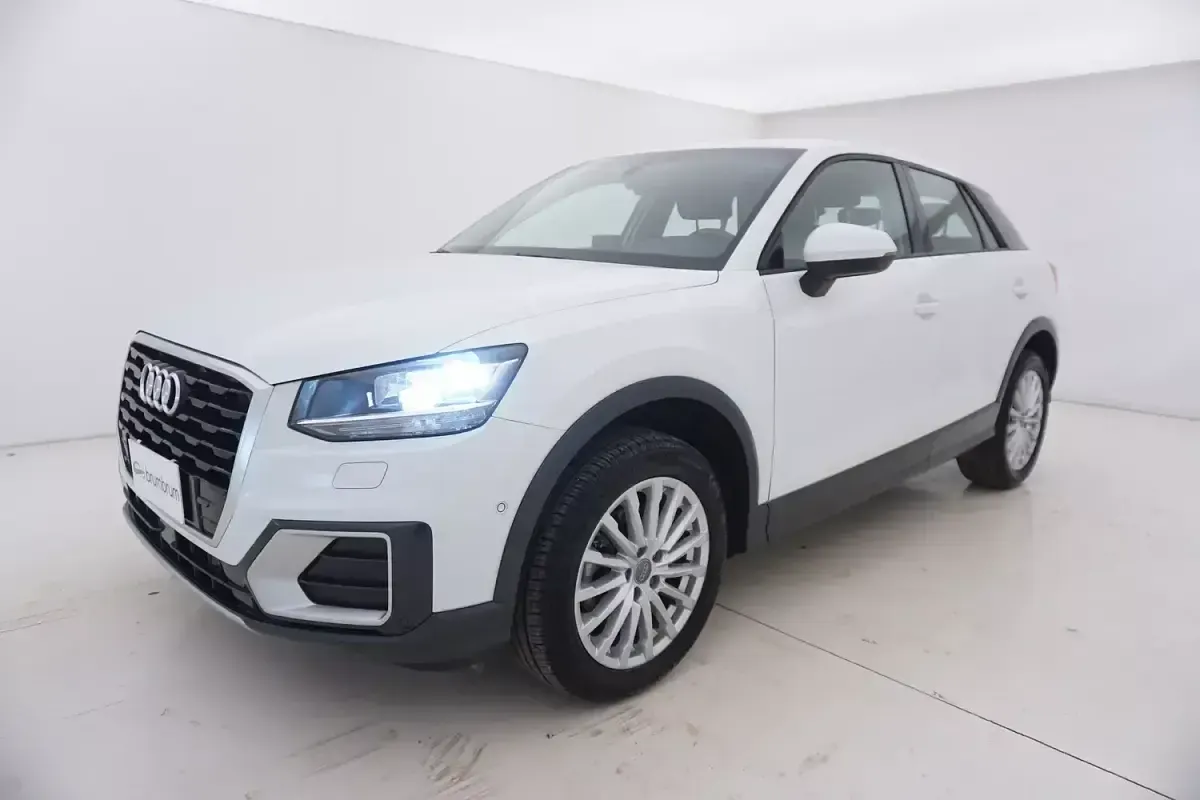 Usata Audi Q2 Business 150 CV (110 kW) 2020 Biancobianco SUV