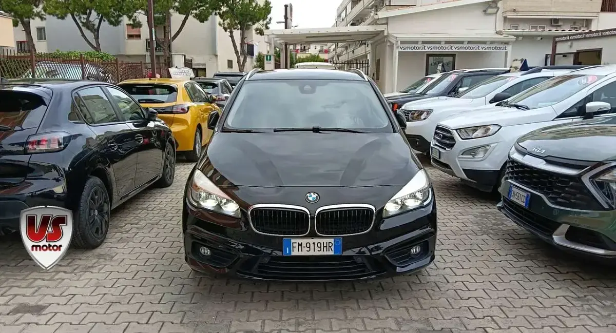 Usata BMW 218 150 CV (110 kW) 2017 Nero Station wagon