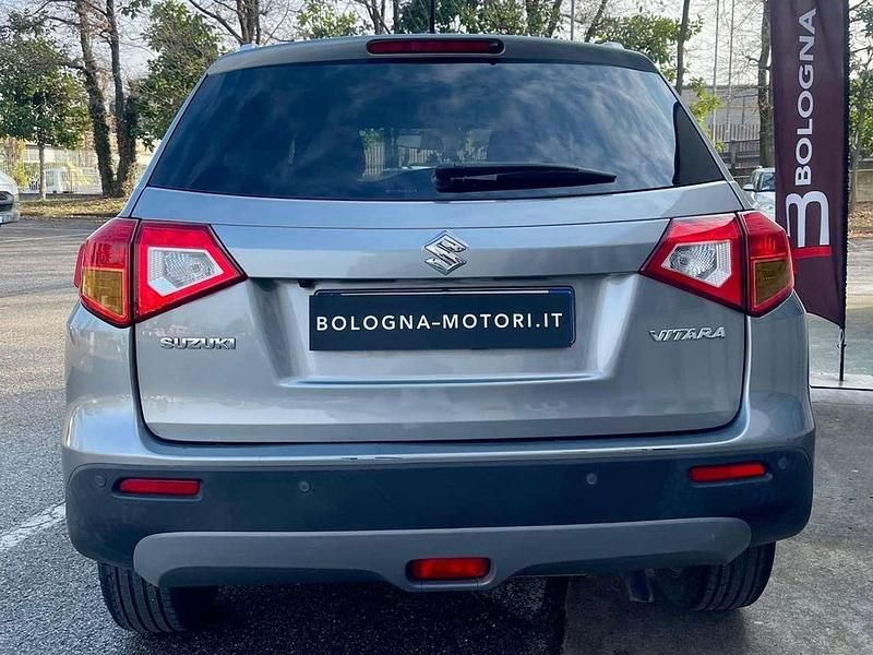 Usata Suzuki Vitara 120 CV (88 kW) 2017 Grigio SUV