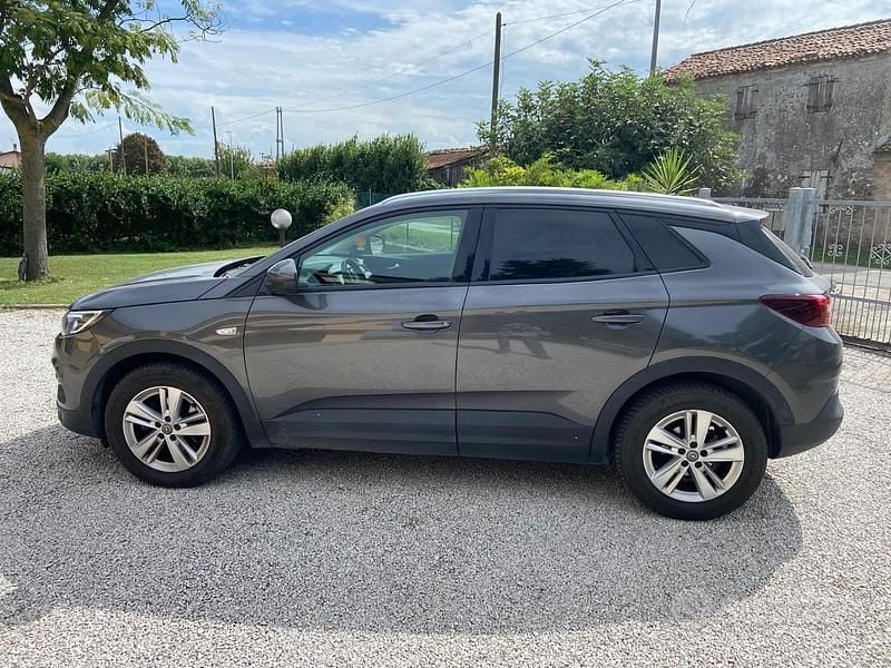 Usata Opel Grandland X 131 CV (96 kW) 2019 Grigio SUV