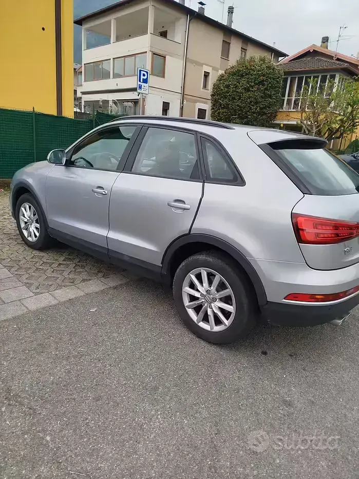 Usata Audi Q3 Sport 140 CV (102 kW) 2016 Grigio SUV