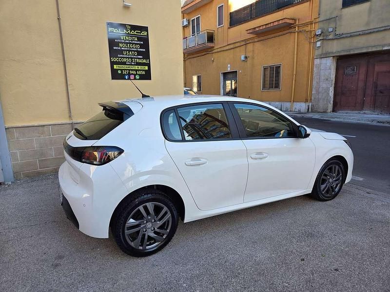 Usata Peugeot 208 Active 75 CV (55 kW) 2021 Bianco Utilitaria