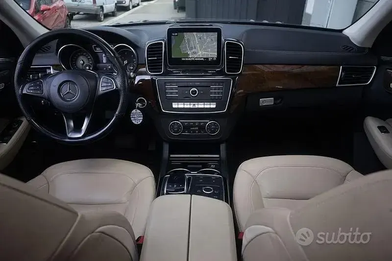 Usata Mercedes GLS350 Premium Plus 258 CV (189 kW) 2018 Blu scuro SUV