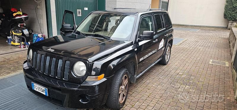 Usata Jeep Patriot 140 CV (102 kW) 2008 Nero SUV
