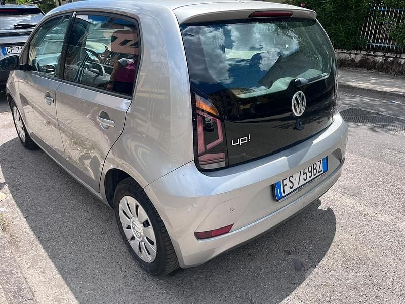 Usata VW up! 68 CV (50 kW) 2018 Utilitaria