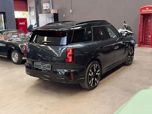 Usata Mini John Cooper Works Countryman 150 kW (204 CV) 2025 Grigio metallizzato SUV
