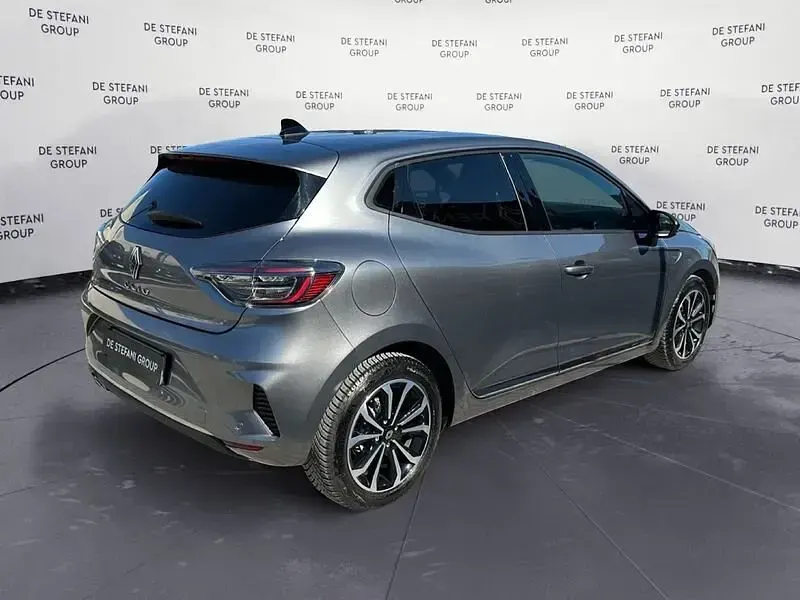 Usata Renault Clio Techno 91 CV (66 kW) 2025 Grigio Utilitaria