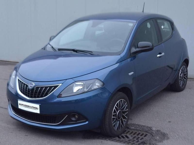 Blu Usata 2024 Lancia Ypsilon S Due volumi | 14.600 € (Buon prezzo) - Immagine 1/4