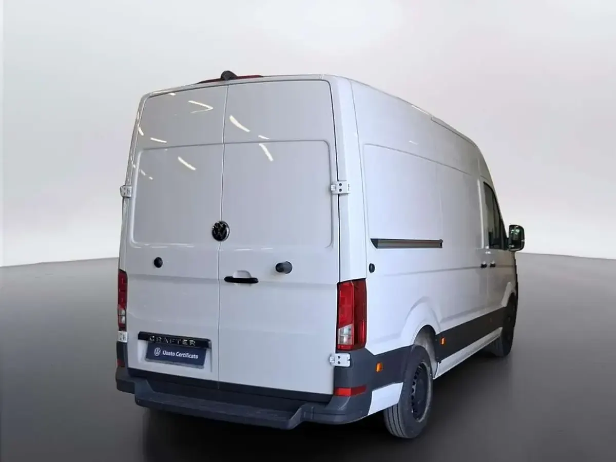 Usata VW Crafter 140 CV (102 kW) 2025 Bianco candy Furgone