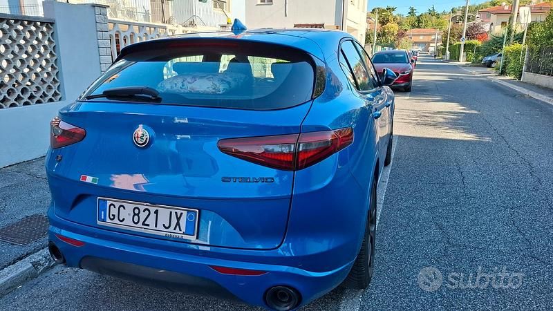 Usata Alfa Romeo Stelvio Veloce 210 CV (154 kW) 2020 Blu SUV