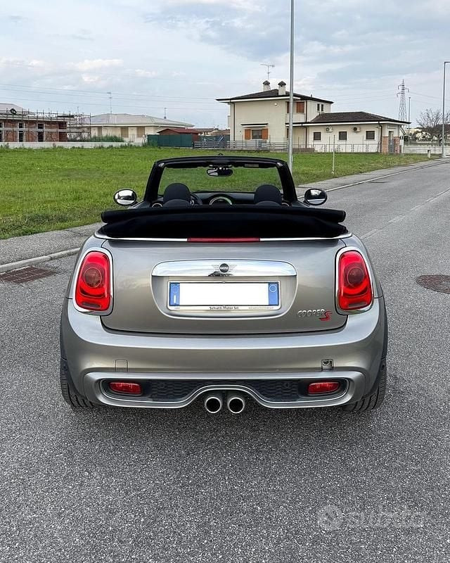Usata Mini Cooper S Cabriolet 192 CV (141 kW) 2018 Grigio Cabrio