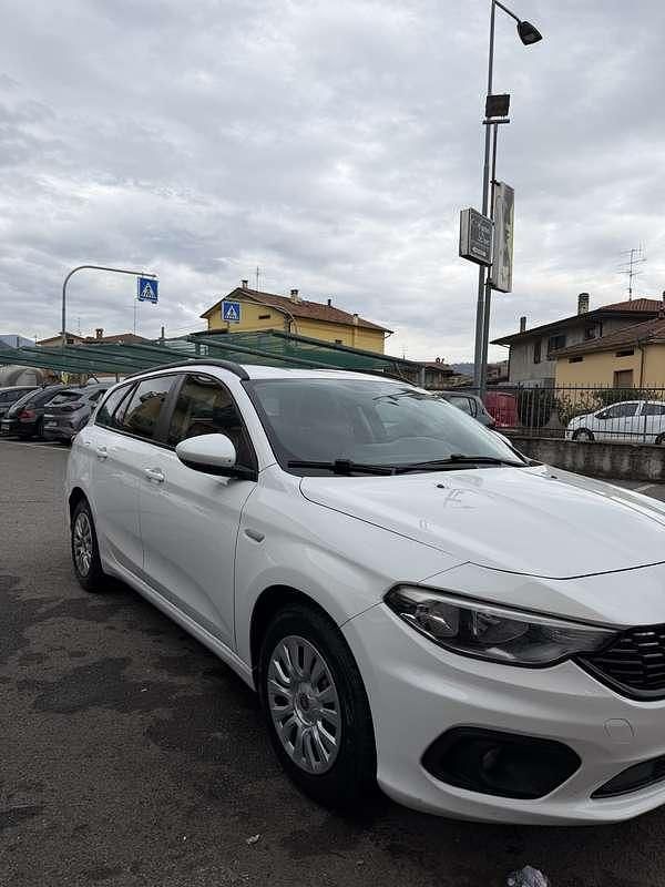 Usata Fiat Tipo Pop 95 CV (69 kW) 2018 Station wagon