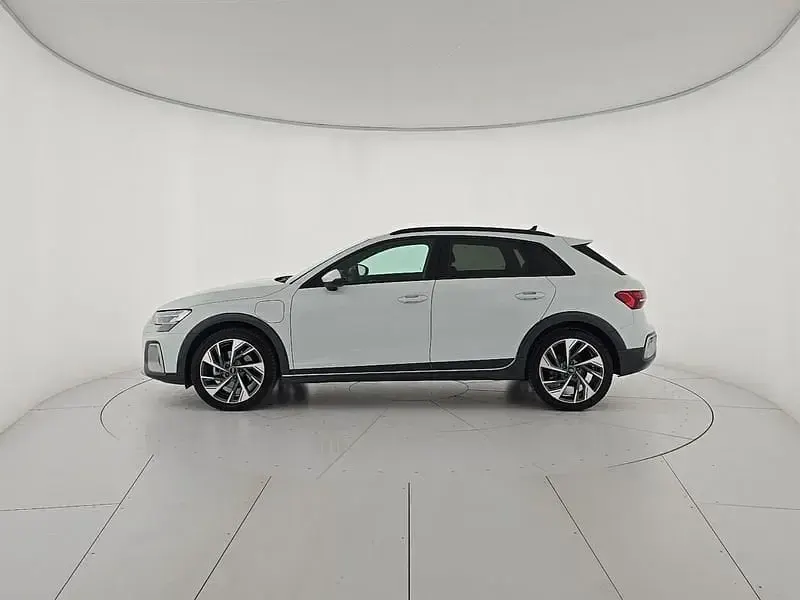Usata Audi A3 e-tron 204 CV (150 kW) 2025 Utilitaria