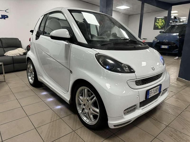 Bianco Usata 2010 Smart ForTwo Cabrio Brabus Cabrio | 9900 € (Cara) - Immagine 1/4