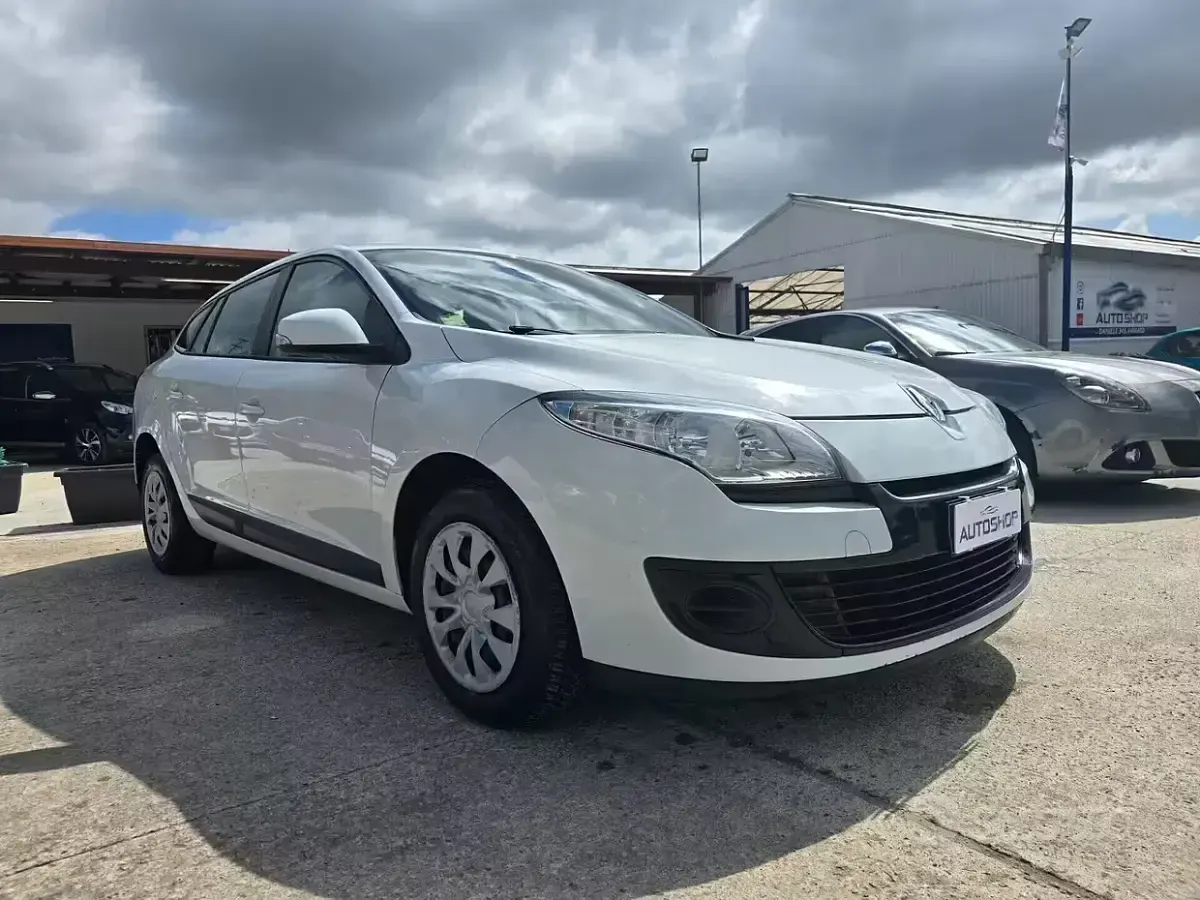 Usata Renault Mégane GrandTour 110 CV (80 kW) 2013 Bianco Station wagon