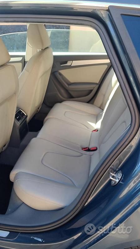 Usata Audi A4 Ambiente 190 CV (139 kW) 2010 Blu Station wagon
