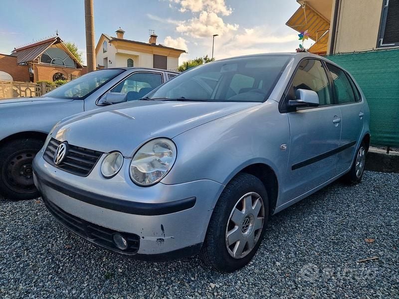 Usata VW Polo 75 CV (55 kW) 2002 Grigio Utilitaria