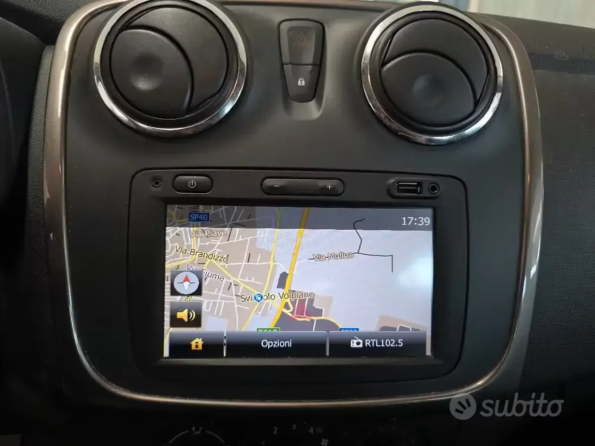 Usata Dacia Sandero Stepway 90 CV (66 kW) 2013 Nero Berlina