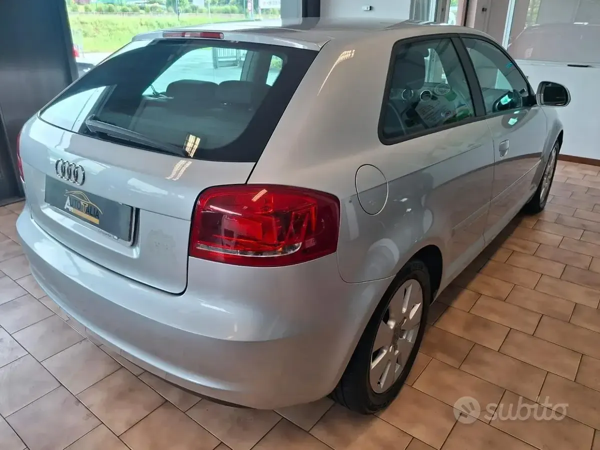 Usata Audi A3 Attraction 105 CV (77 kW) 2009 Grigio Utilitaria