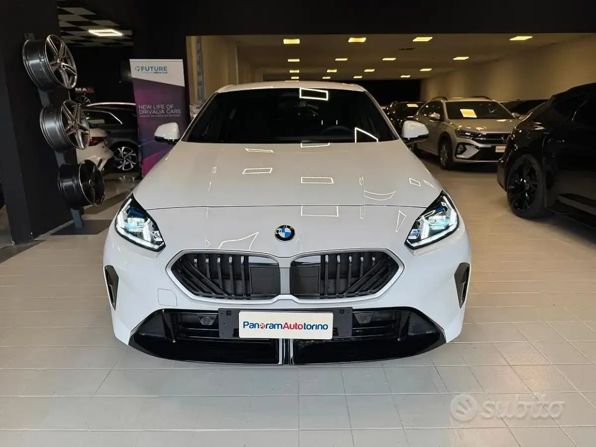 Usata BMW 118 M Sport 150 CV (110 kW) 2024 Bianco met Utilitaria