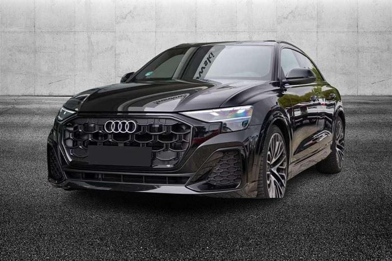 Usata Audi Q8 S-Line 286 CV (210 kW) 2025 Nero SUV