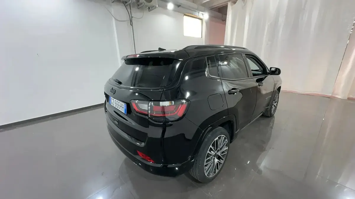 Usata Jeep Compass Summit 130 CV (95 kW) 2025 601solid black SUV
