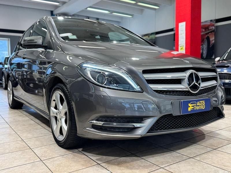 Usata Mercedes B180 Executive 109 CV (80 kW) 2014 Argento Utilitaria