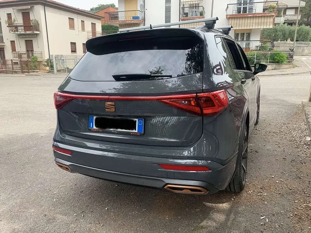 Usata Seat Tarraco FR 150 CV (110 kW) 2021 Grigio SUV