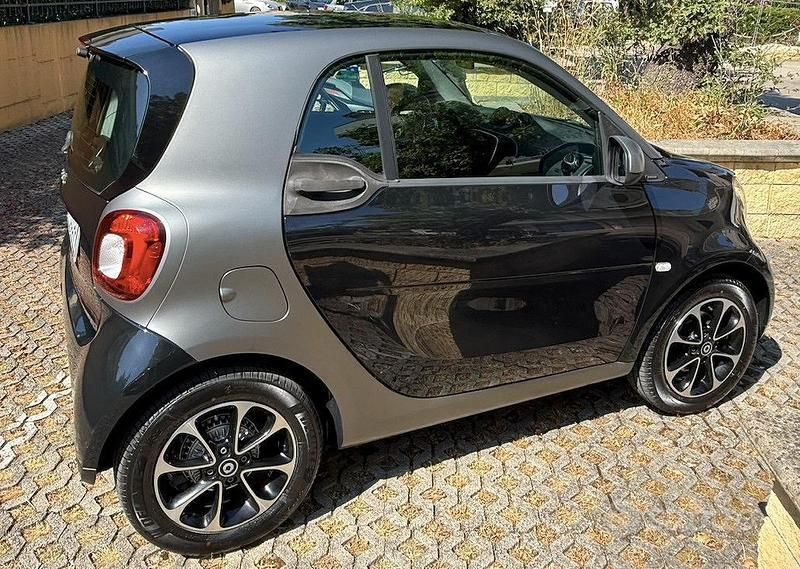 Usata Smart ForTwo Coupé 71 CV (52 kW) 2016 Utilitaria