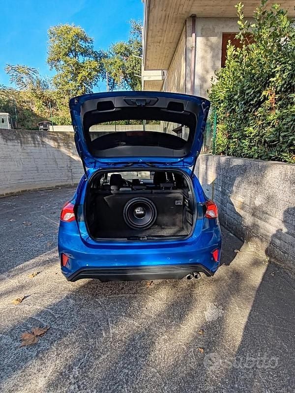 Usata Ford Focus ST-Line 120 CV (88 kW) 2020 Blu Berlina