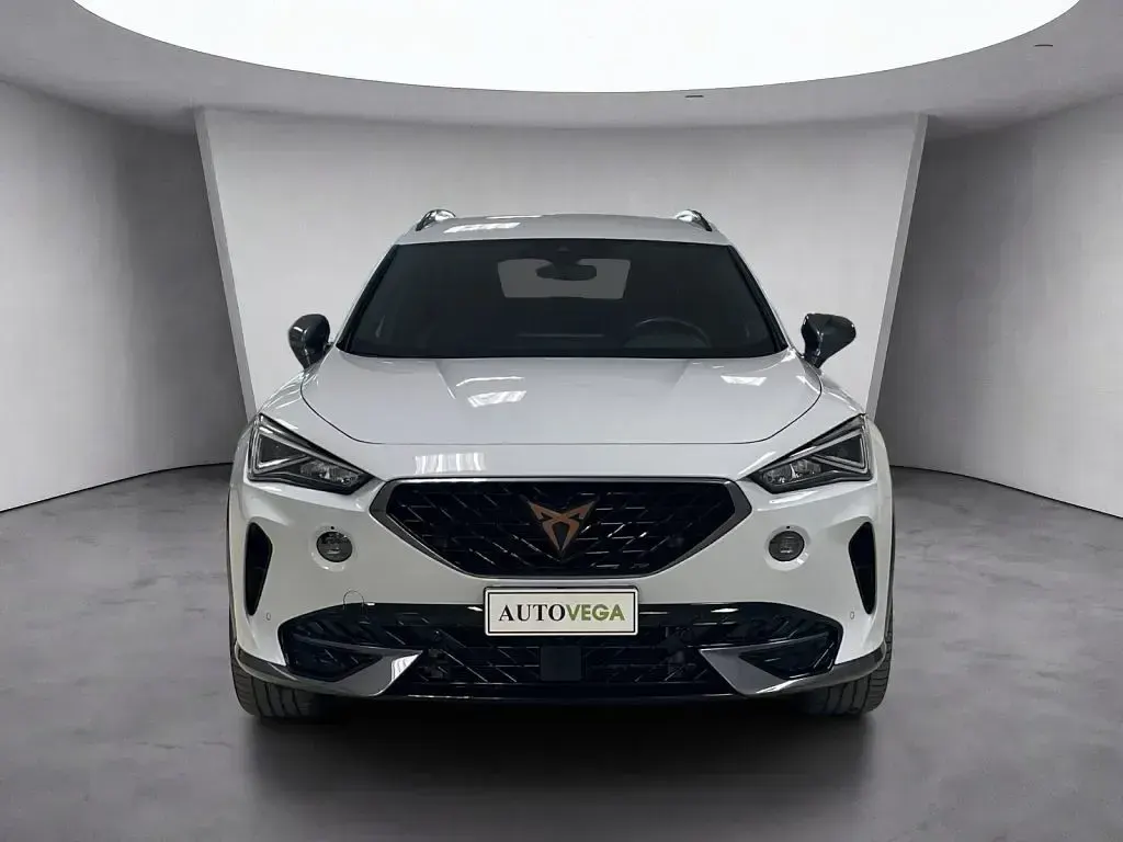 Usata Cupra Formentor 204 CV (150 kW) 2024 Bianco / pastello SUV