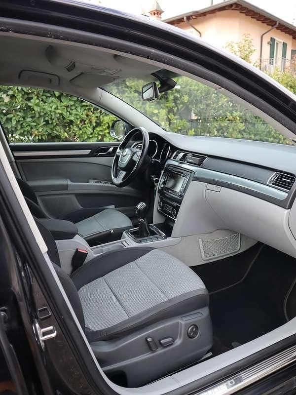Usata Skoda Superb Elegance 140 CV (102 kW) 2008 Nero Berlina