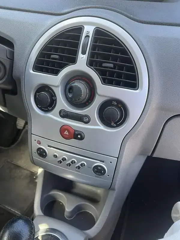 Usata Renault Grand Modus Expression 75 CV (55 kW) 2010 Monovolume