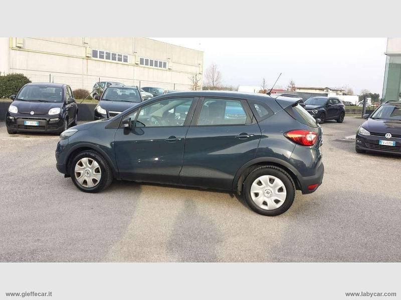 Usata Renault Captur 90 CV (66 kW) 2014 Blu/azzurro SUV