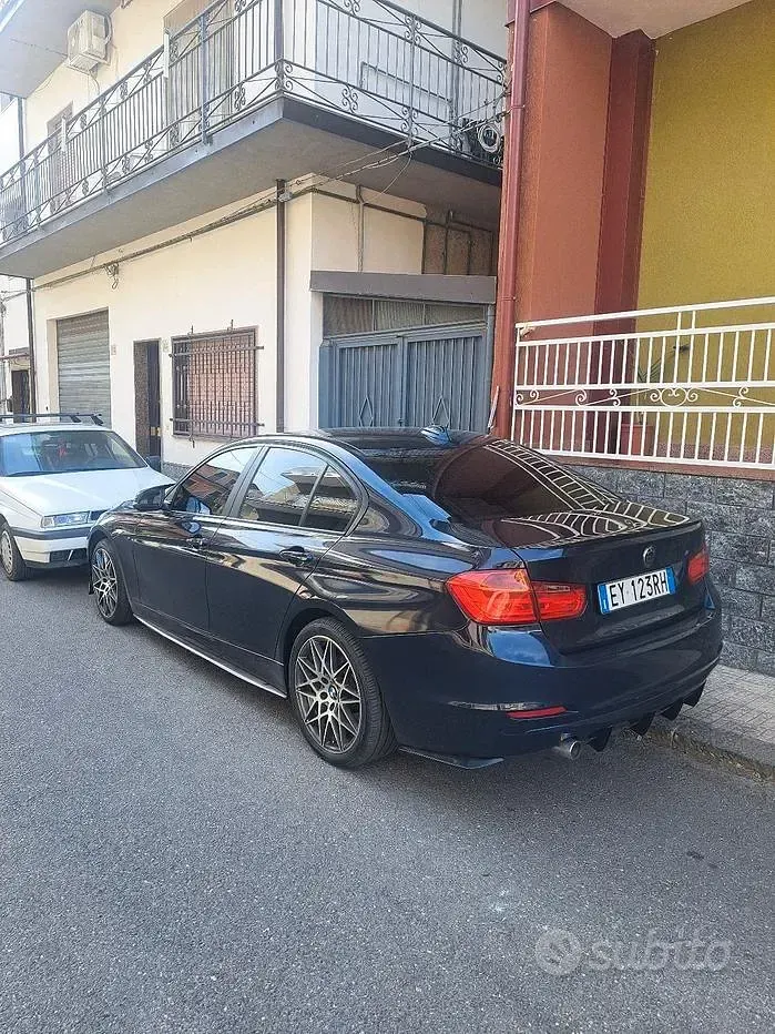 Usata BMW 318 150 CV (110 kW) 2015 Bluazzurro Berlina
