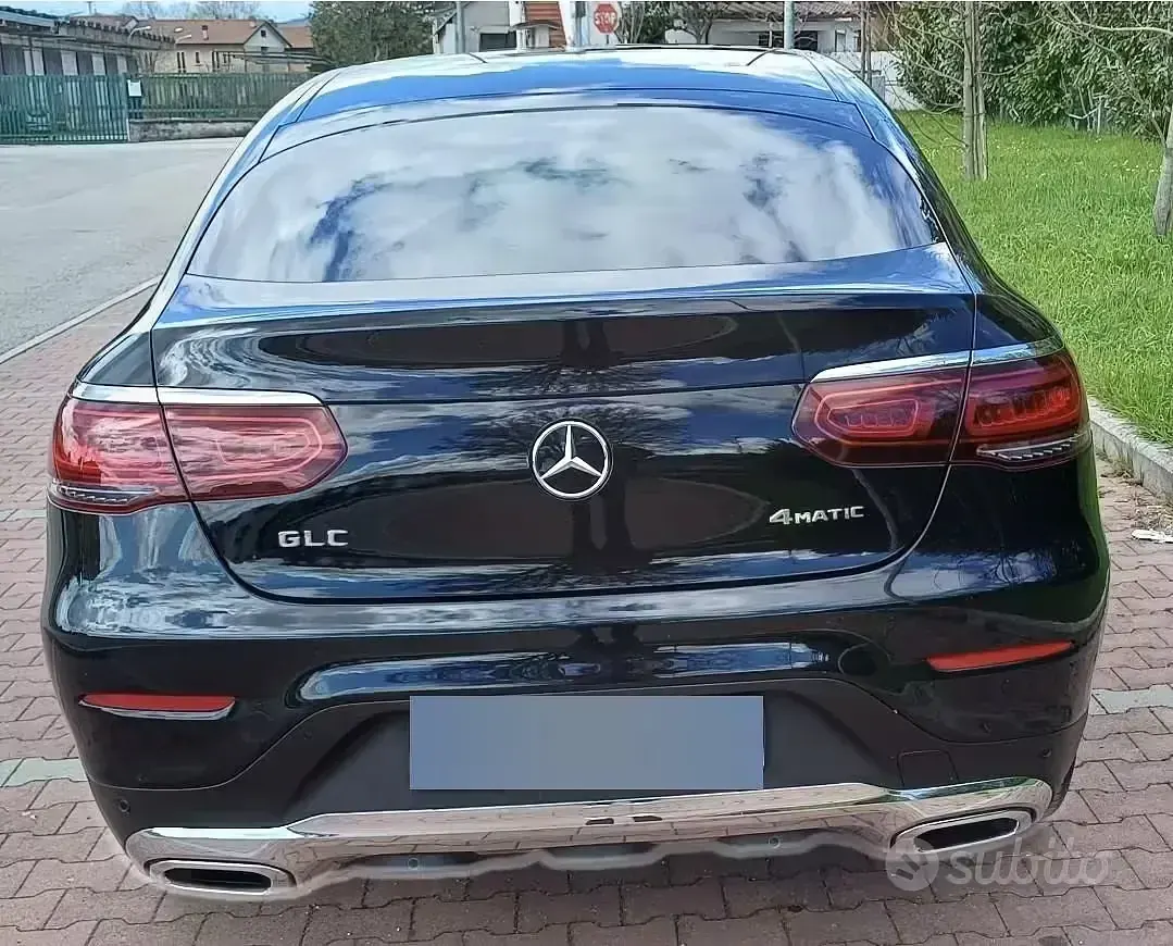 Usata Mercedes GLC200 163 CV (119 kW) 2023 Nero SUV