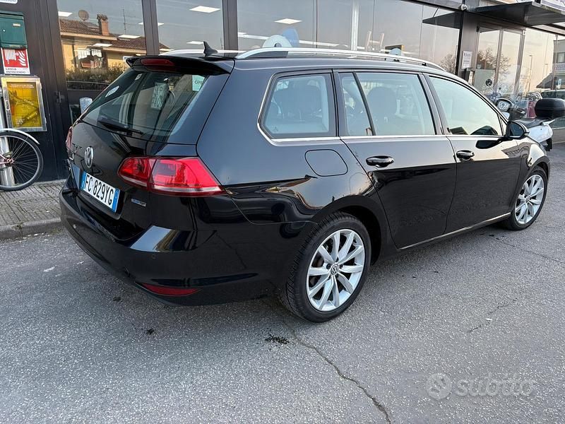 Usata VW Golf VII 110 CV (80 kW) 2016 Nero Station wagon