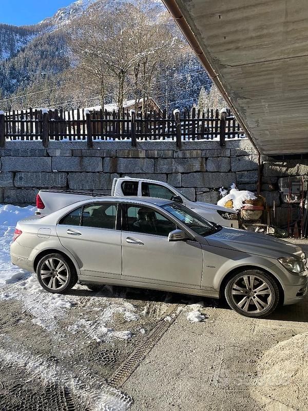 Usata Mercedes C350 231 CV (169 kW) 2013 Grigio Berlina