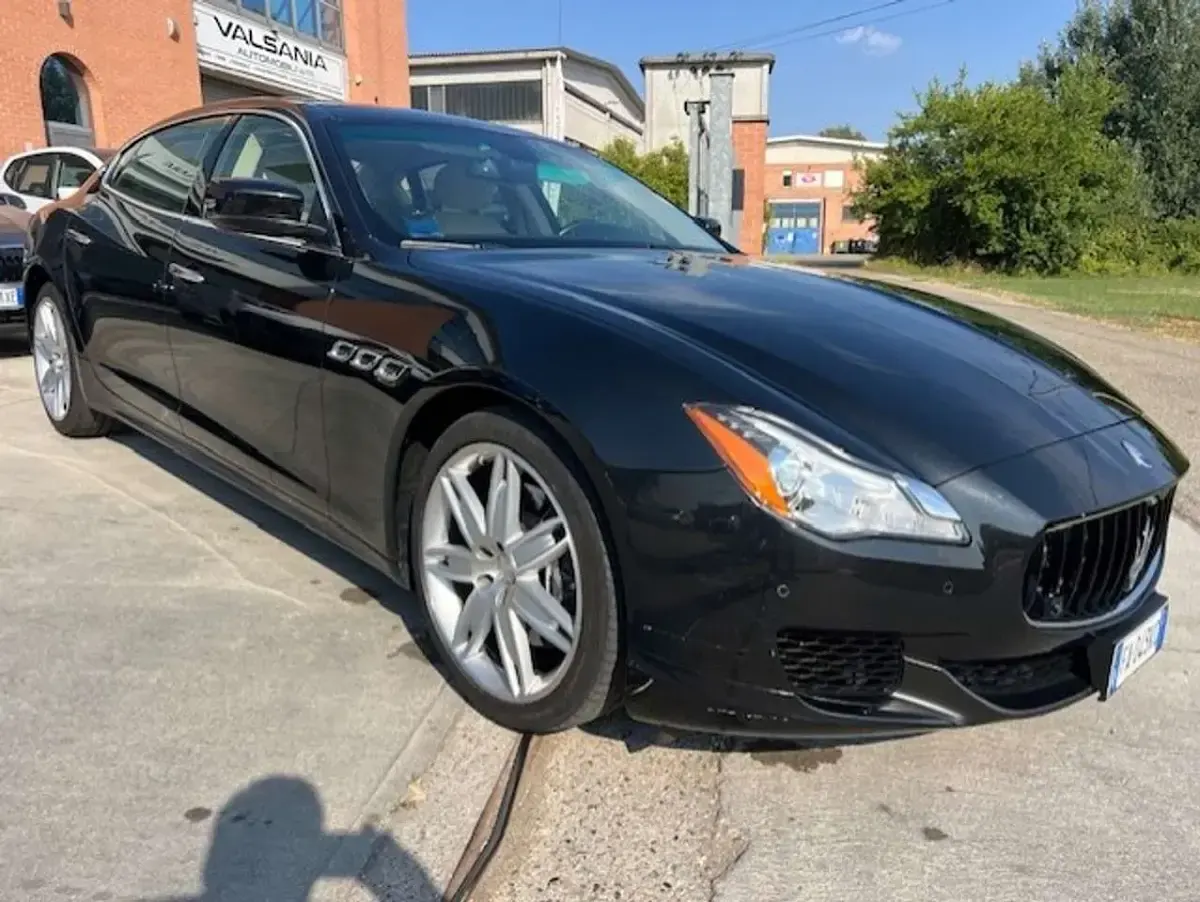 Usata Maserati Quattroporte 250 CV (183 kW) 2015 Nero Berlina