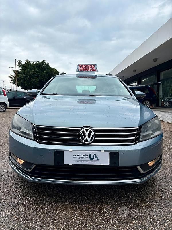 Usata VW Passat Comfortline 140 CV (102 kW) 2012 Blu Berlina