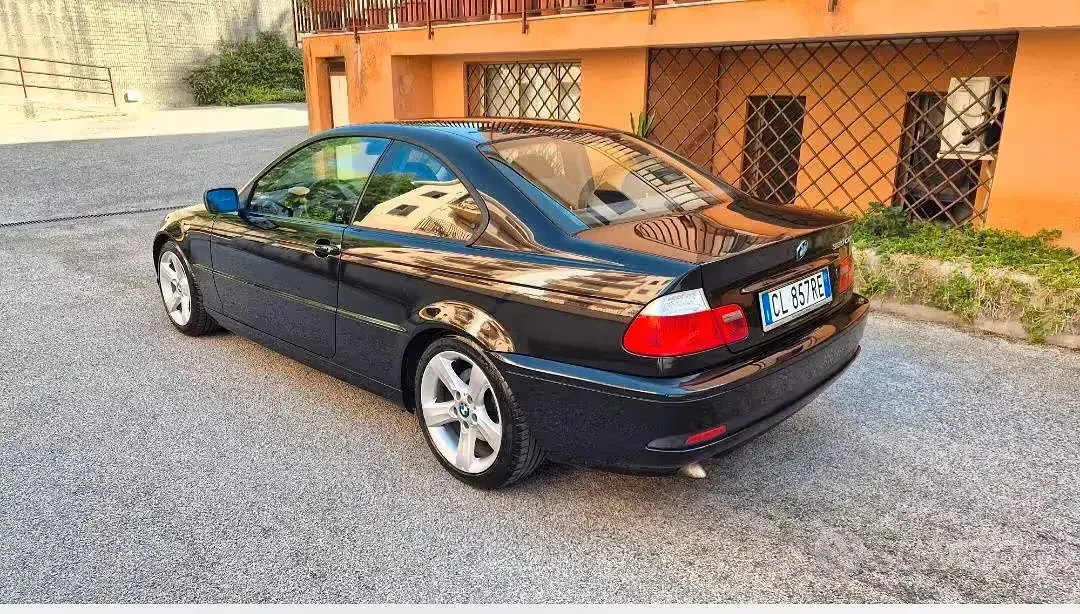 Usata BMW 320 Efficient Dynamics 150 CV (110 kW) 2003 Nero Coupé