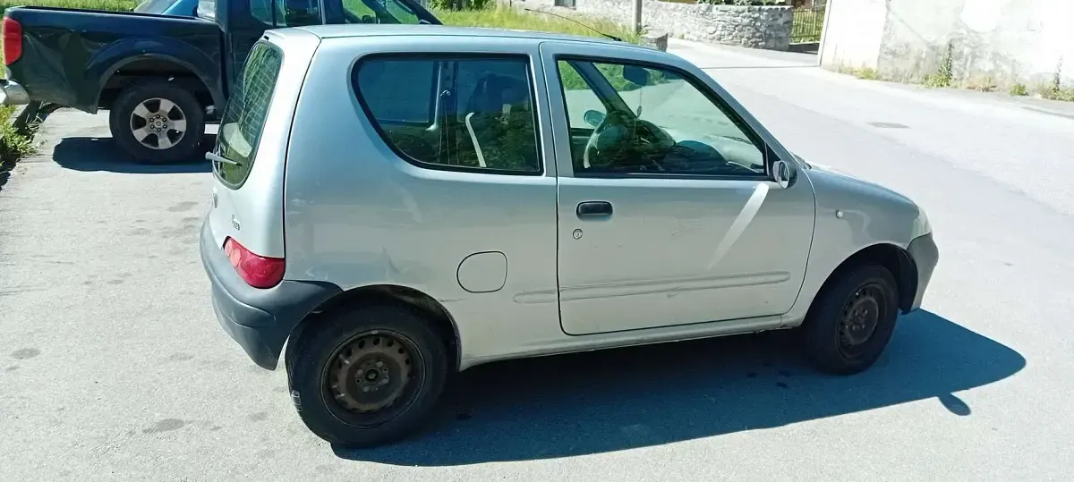 Usata Fiat 600 54 CV (39 kW) 2006 Argento Utilitaria